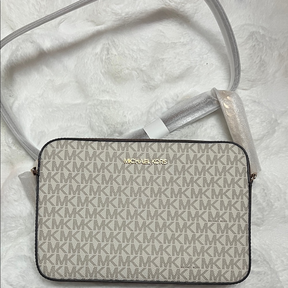 NWT Michael Kors Crossbody Bag
